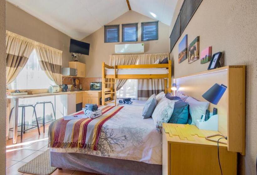 פנסיון Marle  Lodge