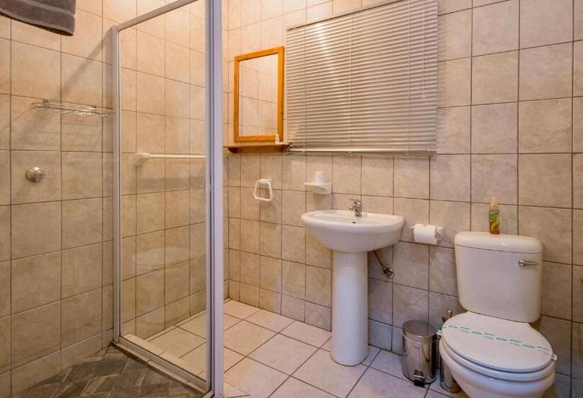 פנסיון Marle  Lodge