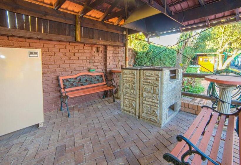 פנסיון Marle  Lodge