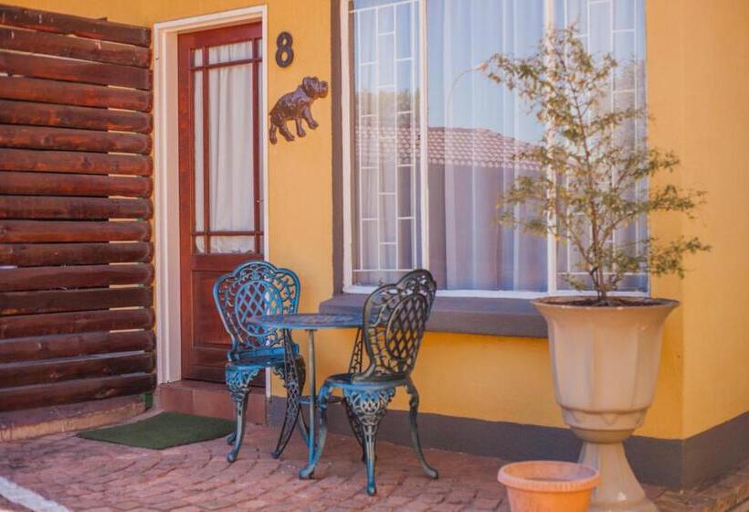 פנסיון Marle  Lodge