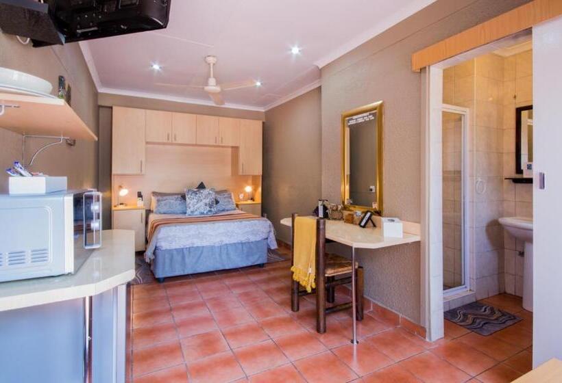 פנסיון Marle  Lodge