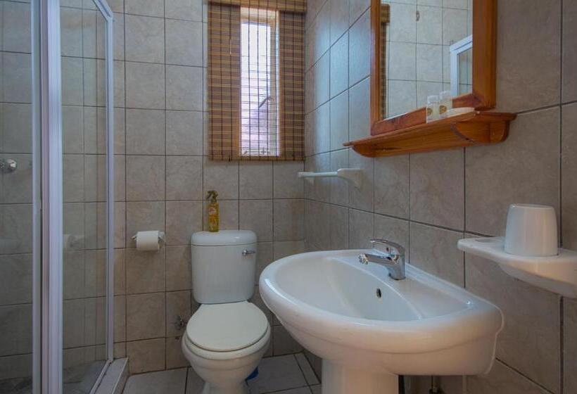 פנסיון Marle  Lodge