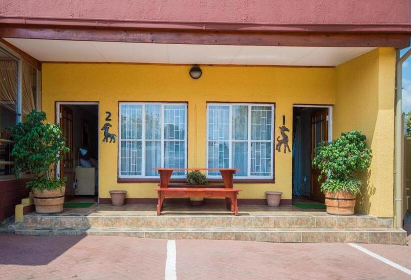 פנסיון Marle  Lodge