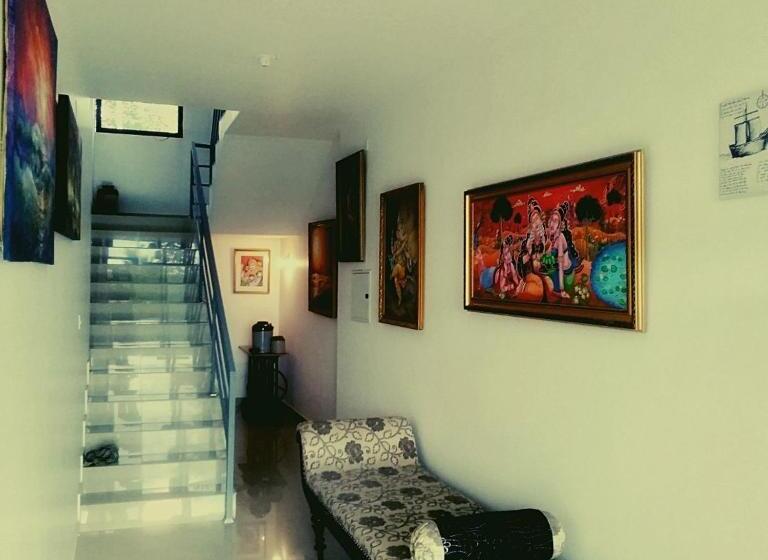 استراحتگاه Sherly Cottages