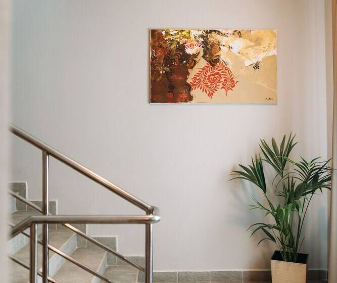 Areo Hotel & Restaurant