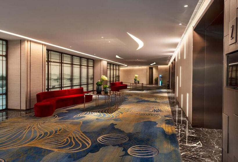 Отель Auto City Ruili