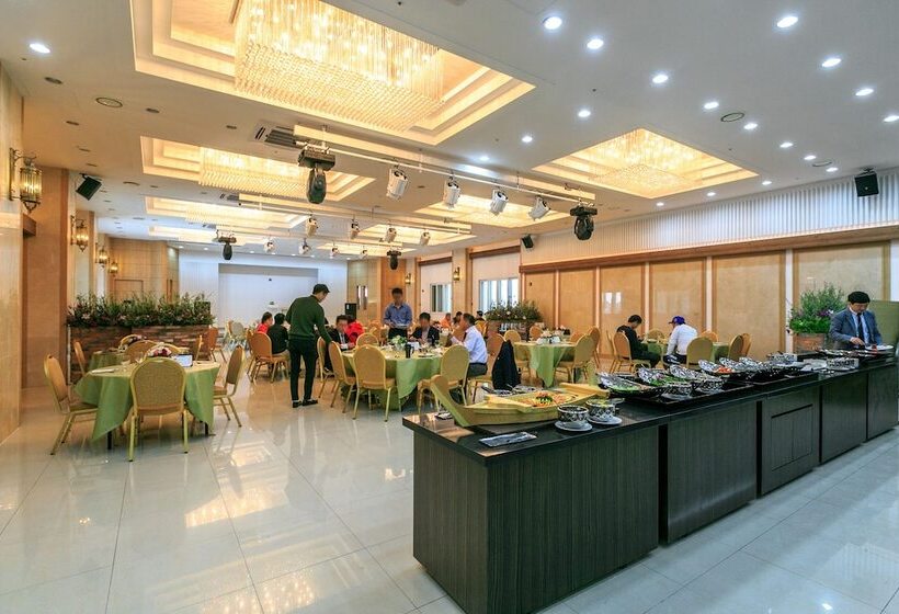 בית מלון כפרי Tongyeong Beach Castle