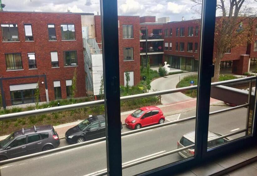 膳宿费 Fantasia A Spacious Beautiful Apartment & Affordable