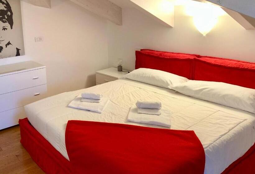 بنسيون Camere E Case Vacanza Residenza Prealba