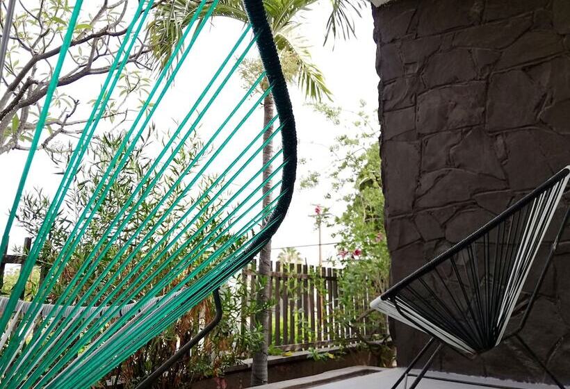 تختخواب و صبحانه Bermejo Hostel