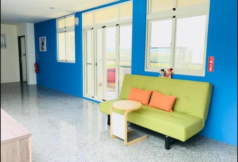 تختخواب و صبحانه Full Moon Resort