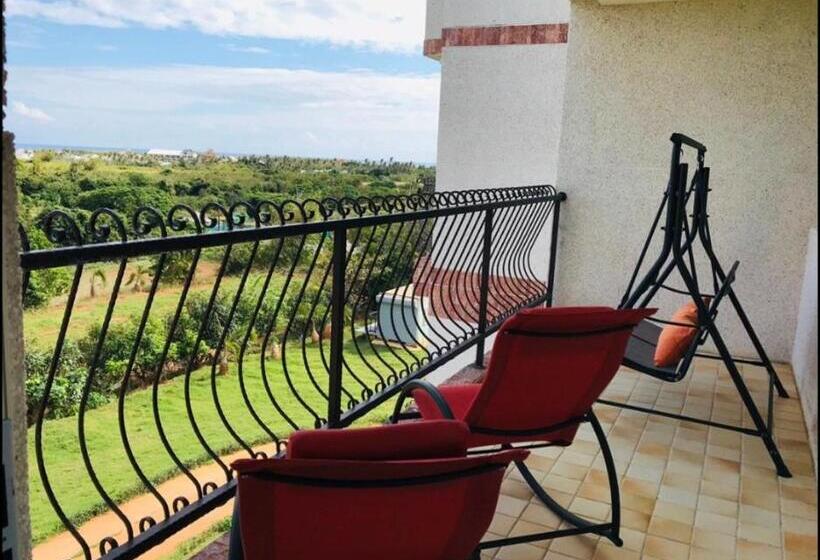 تختخواب و صبحانه Full Moon Resort