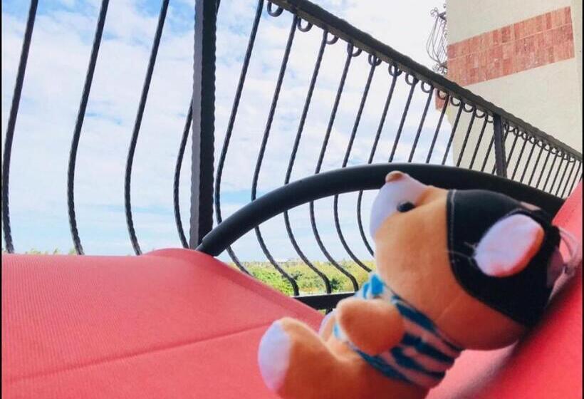 تختخواب و صبحانه Full Moon Resort