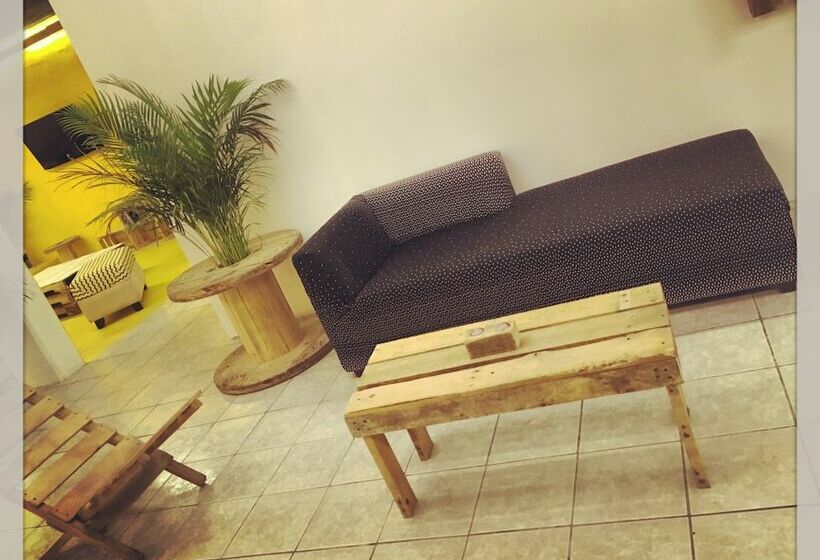 Hostel Morenita Linda