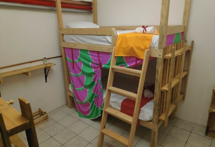 Hostel Morenita Linda