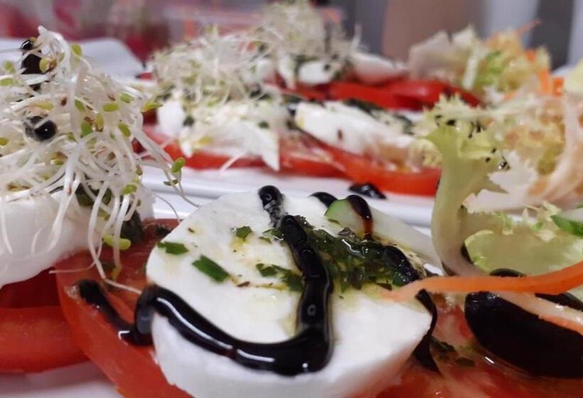 فندق La Boule D'or