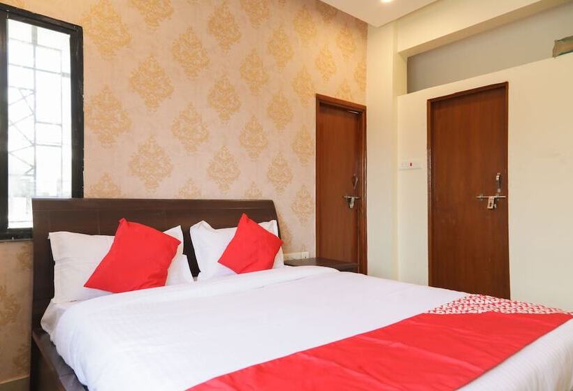 هتل Oyo 18305 Trance Hospitality Services