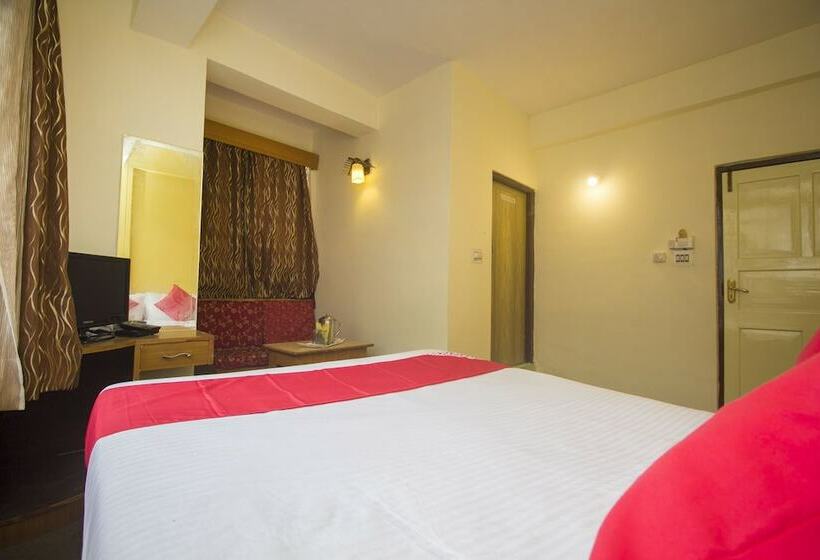 Hotel Oyo 23349 Totola Inn