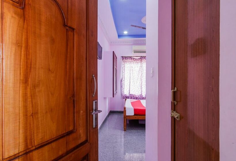 בית מלון כפרי Oyo 24967 The Grand Diamond