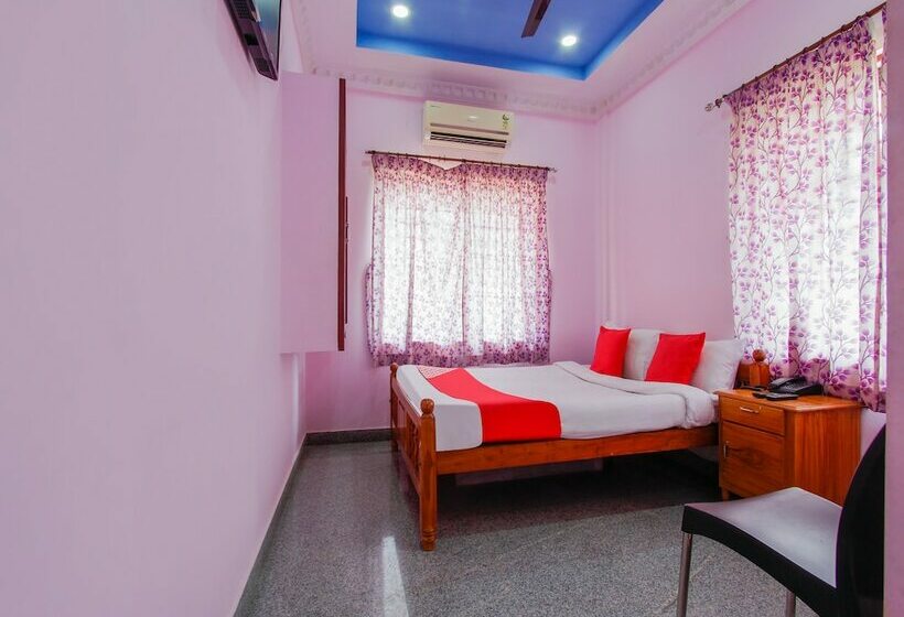 בית מלון כפרי Oyo 24967 The Grand Diamond