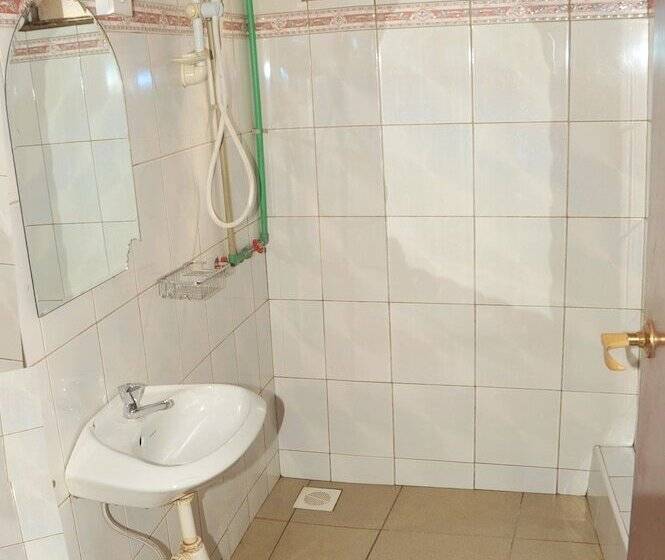 Отель Scroll Inn