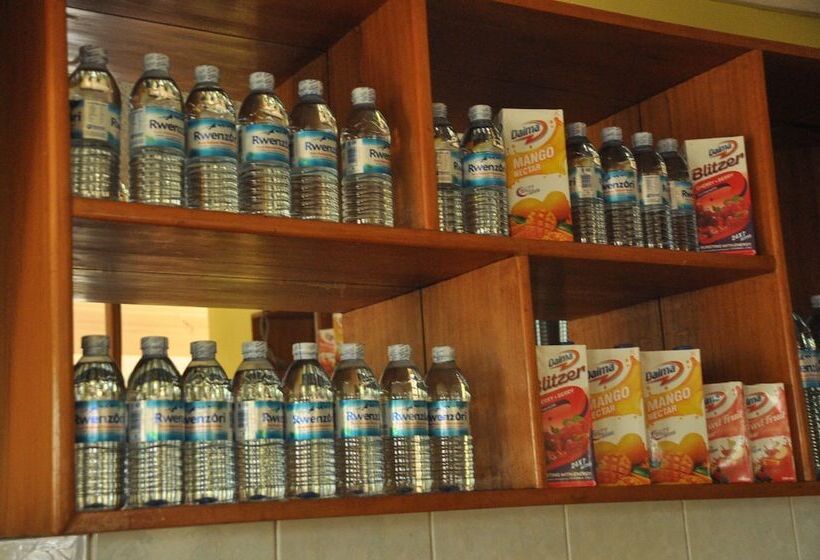 Отель Scroll Inn