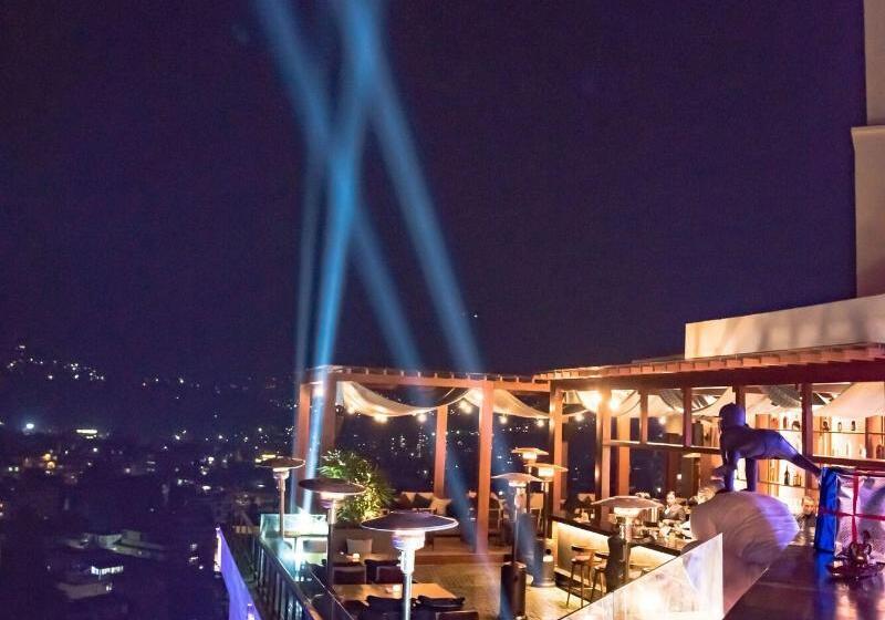 هتل Vivanta Kathmandu