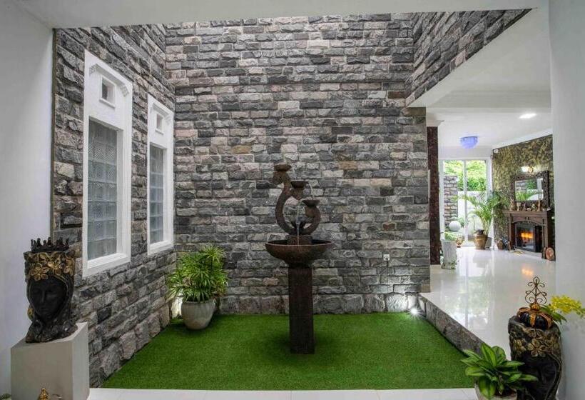 펜션 Castle Colombo