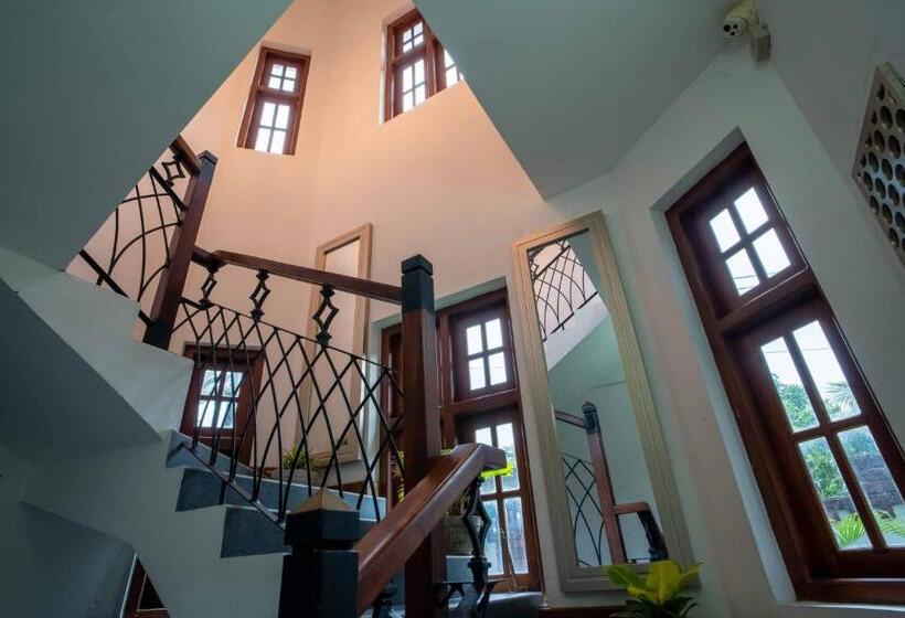 펜션 Castle Colombo