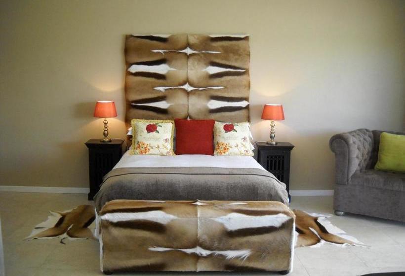 פנסיון Orangia Game Lodge
