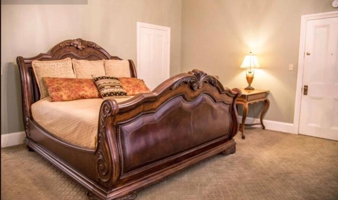 مبيت وإفطار Clark House Inn