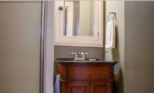 مبيت وإفطار Clark House Inn