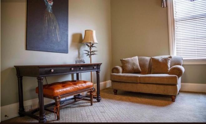 مبيت وإفطار Clark House Inn