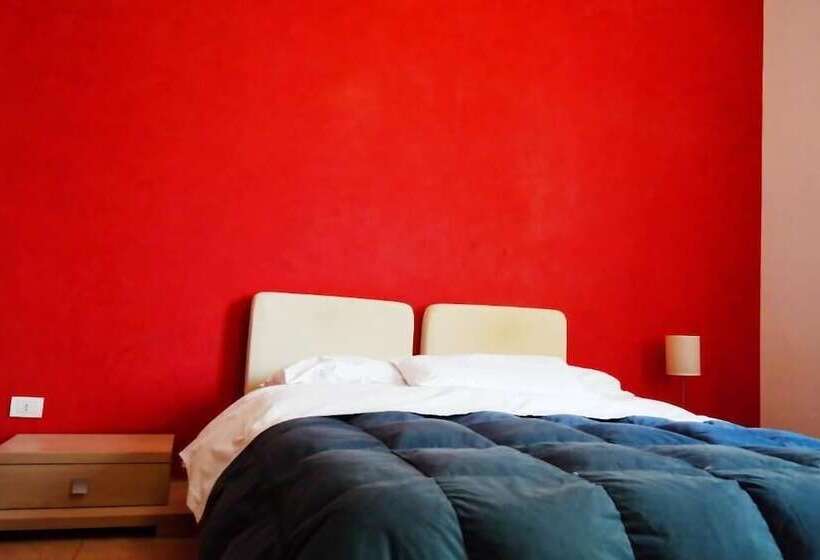 تختخواب و صبحانه Fourseasons