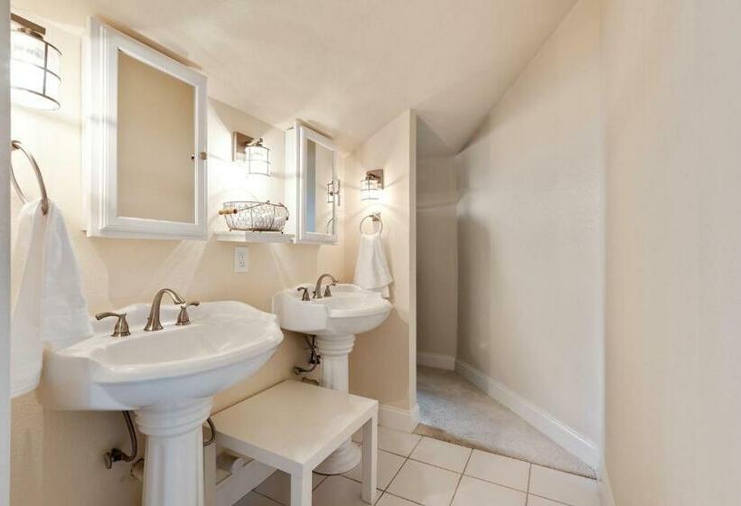 Bed and Breakfast The Plantation House Boutique Inn