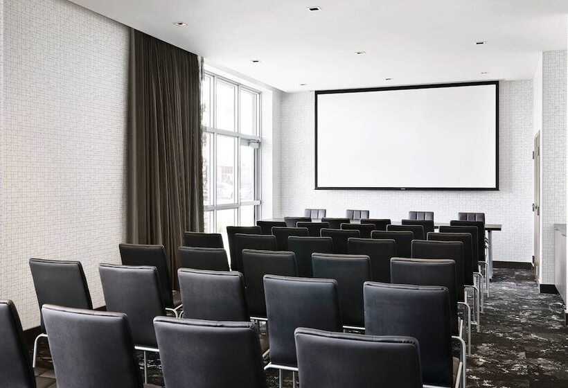 Ac Hotel By Marriott Miami Airport West/doral