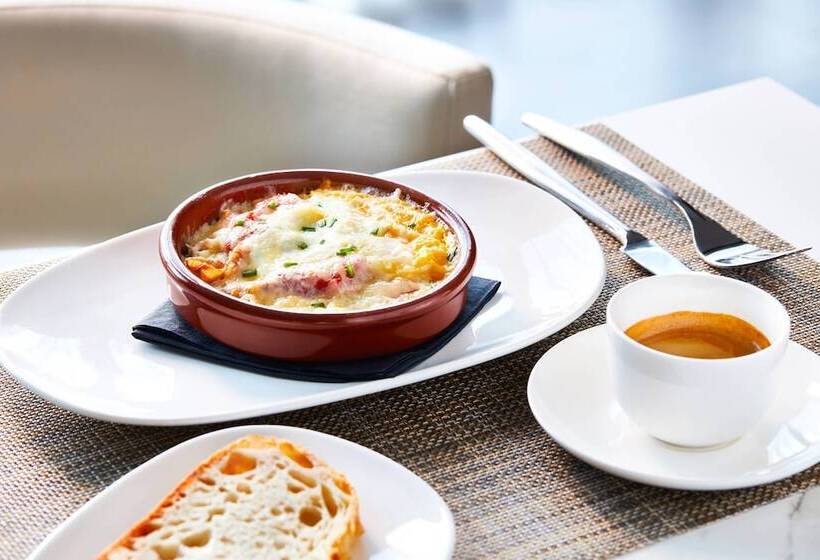 Ac Hotel By Marriott Miami Airport West/doral