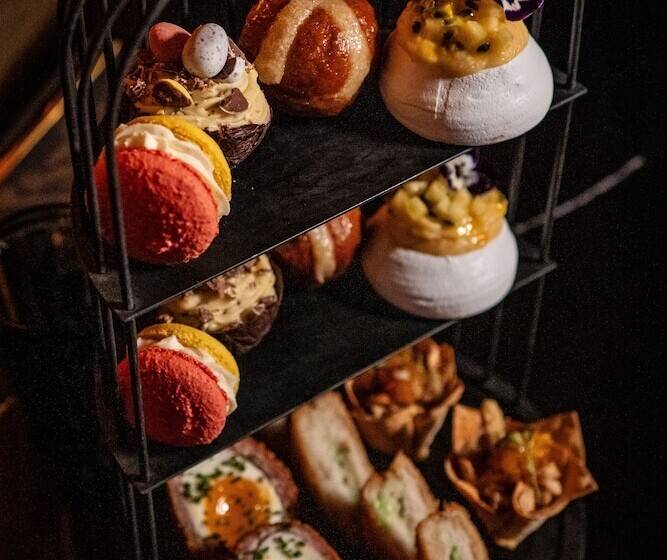 Cave Hotel & Golf Resort