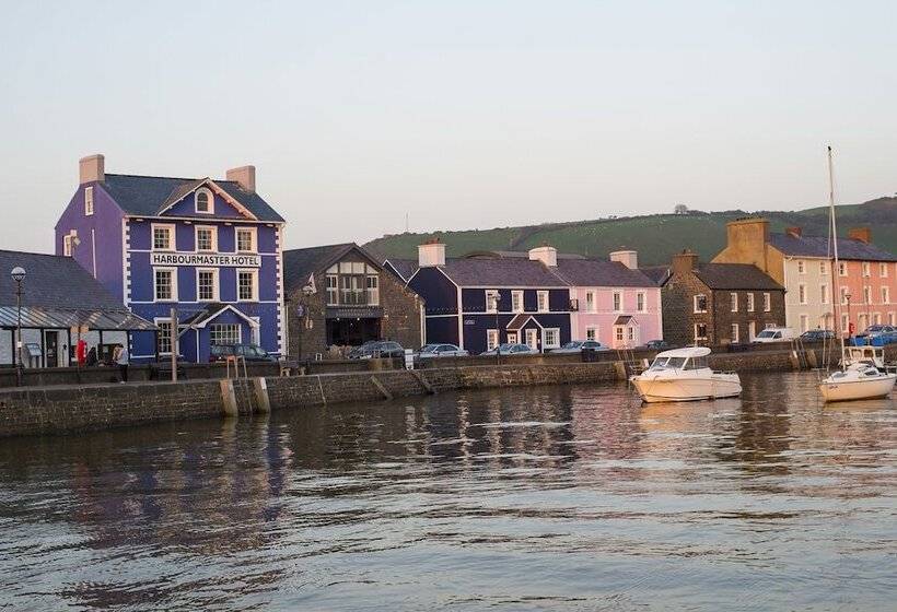 Отель Harbourmaster