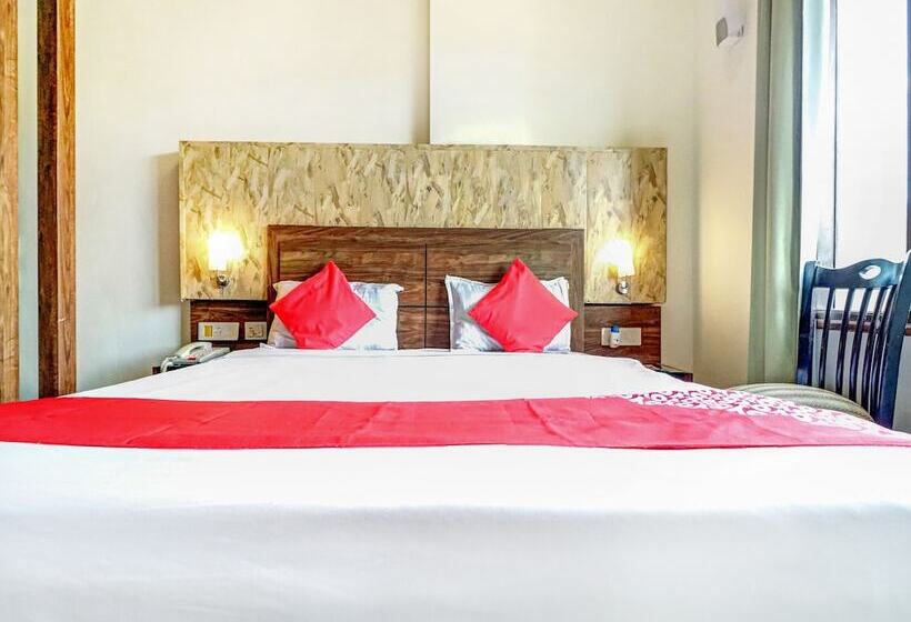 호텔 Lalmati Castle