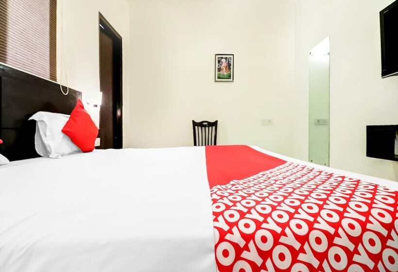 호텔 Lalmati Castle