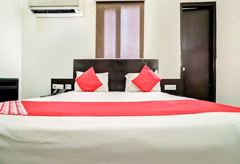 호텔 Lalmati Castle