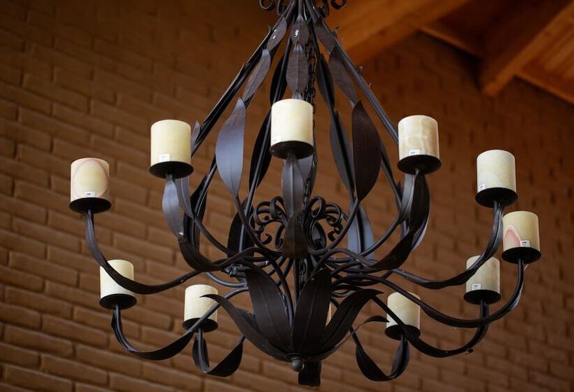 בית מלון כפרי Molinillos Mountain Resort