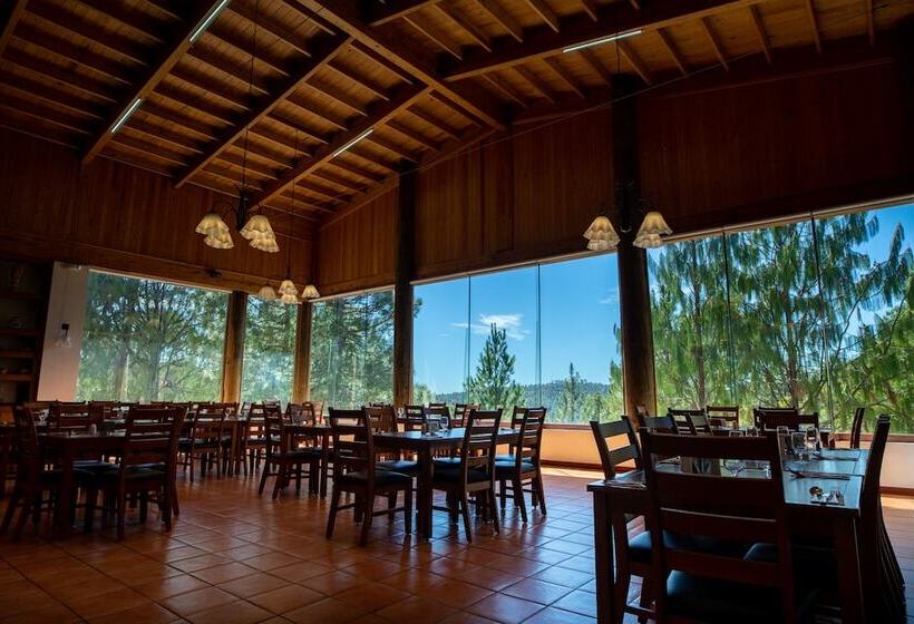 בית מלון כפרי Molinillos Mountain Resort