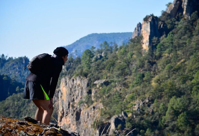 בית מלון כפרי Molinillos Mountain Resort