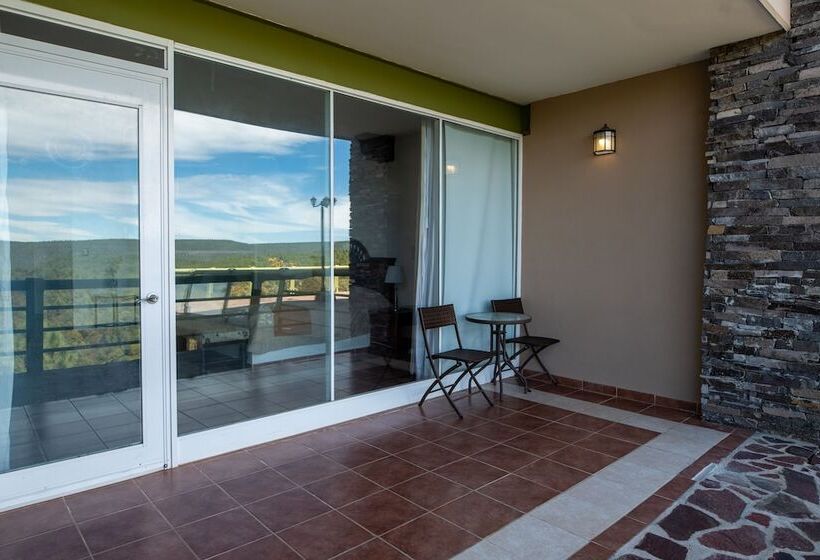 בית מלון כפרי Molinillos Mountain Resort