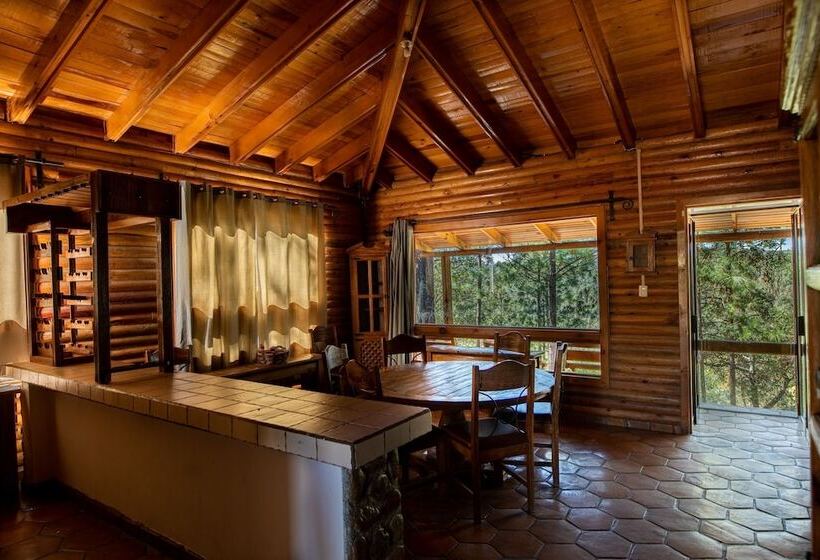 בית מלון כפרי Molinillos Mountain Resort