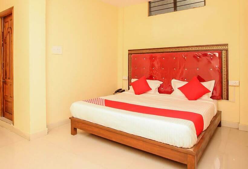 Hotel Oyo 7343 Al Shareef Palace