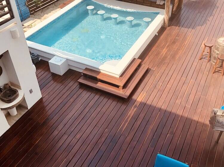 منتجع Ocean Breeze
