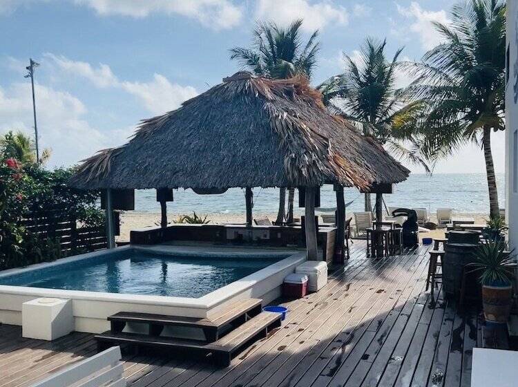 منتجع Ocean Breeze